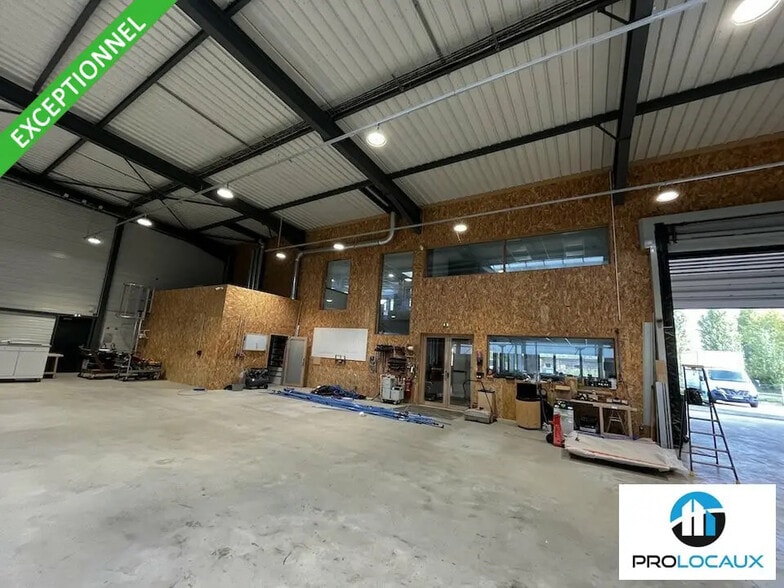 Flex in Compiègne for sale - Building Photo - Image 2 of 10