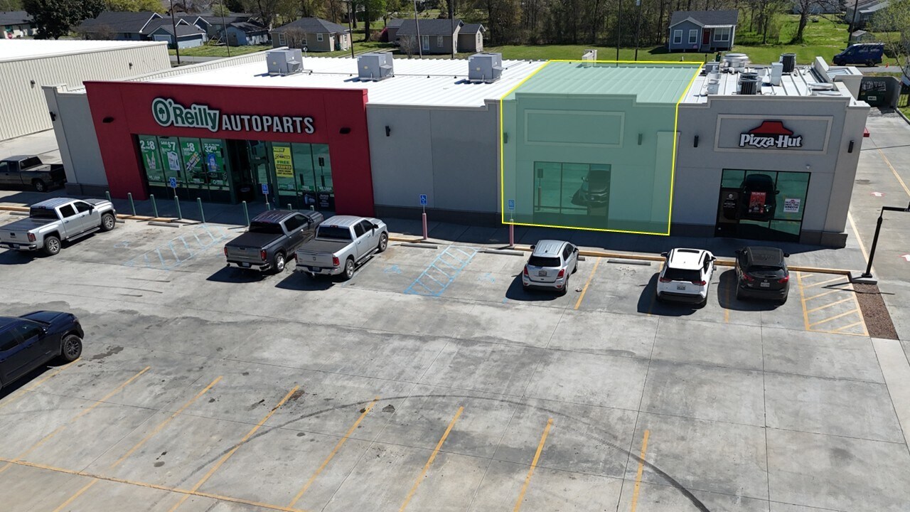 2929 Ruth St, Sulphur, LA for lease Primary Photo- Image 1 of 3
