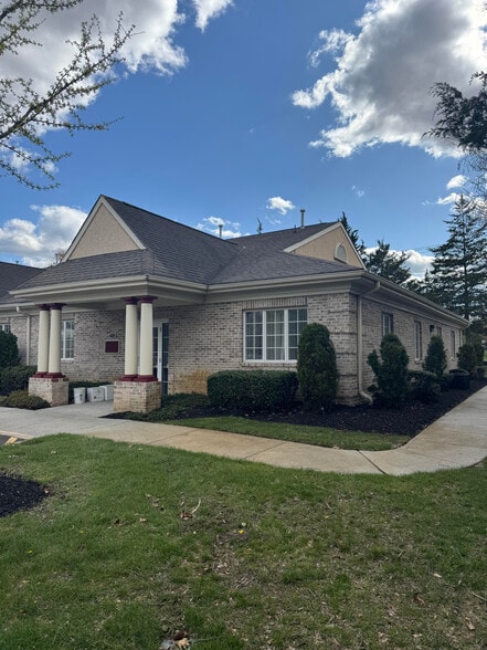 570 Egg Harbor Rd, Sewell, NJ for sale - Building Photo - Image 1 of 8