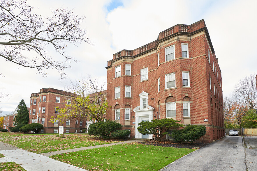 3016 S Moreland Blvd, Cleveland, OH for sale - Building Photo - Image 1 of 56