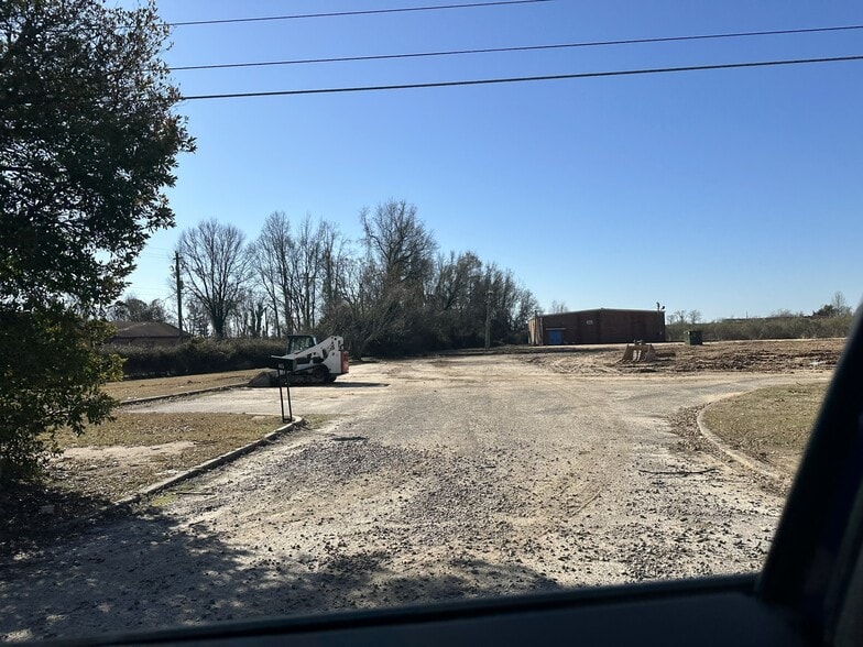 415 Laney Walker Boulevard Ext, Augusta, GA for lease - Building Photo - Image 3 of 5