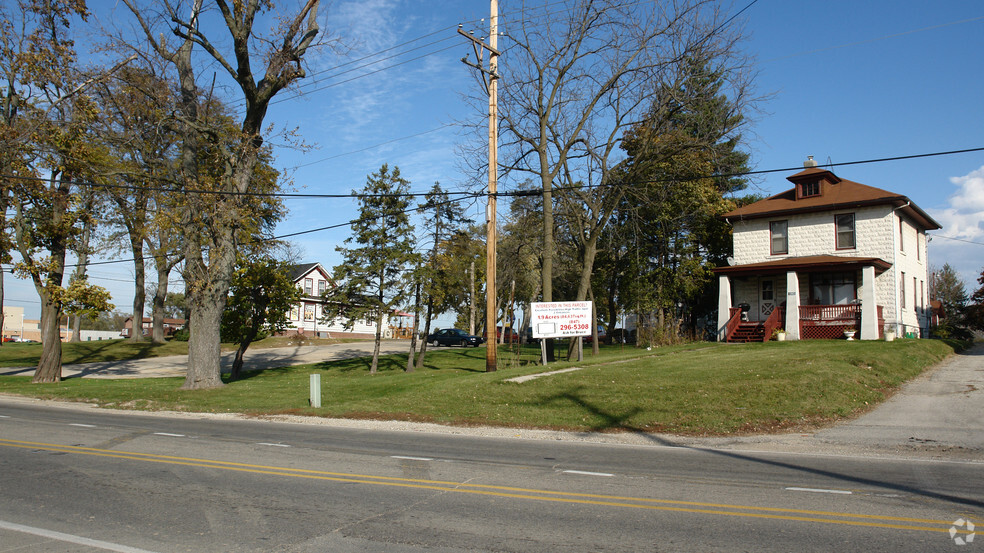 1203-1211 Main St, Antioch, IL for sale - Primary Photo - Image 1 of 1