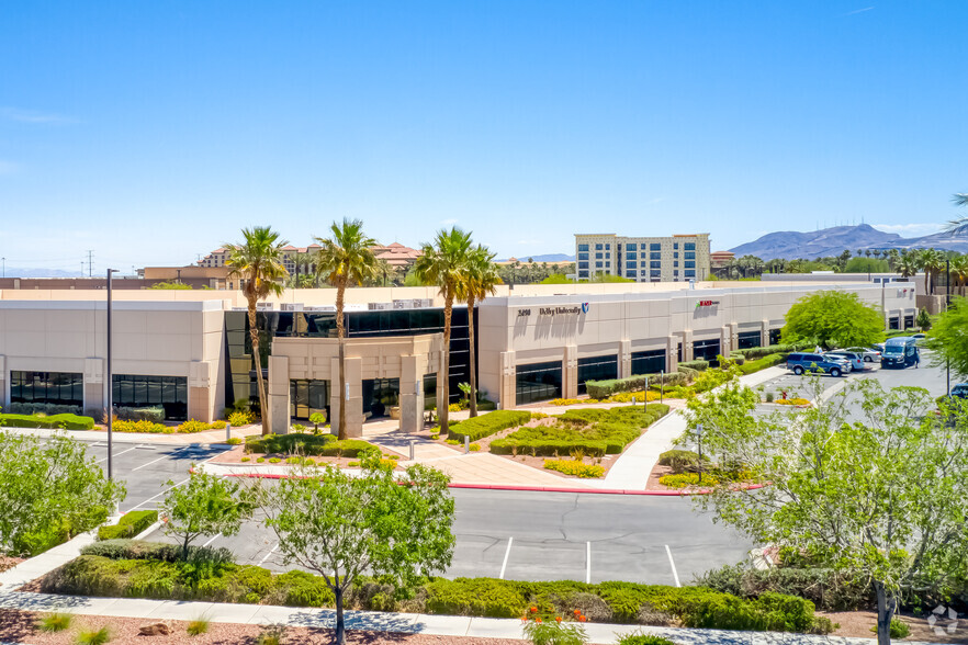 2490 Paseo Verde Pky, Henderson, NV for lease - Building Photo - Image 1 of 7