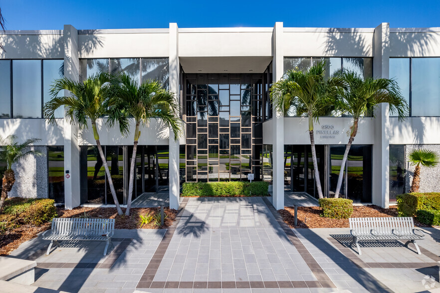 9500 Koger Blvd N, Saint Petersburg, FL for lease - Building Photo - Image 3 of 93