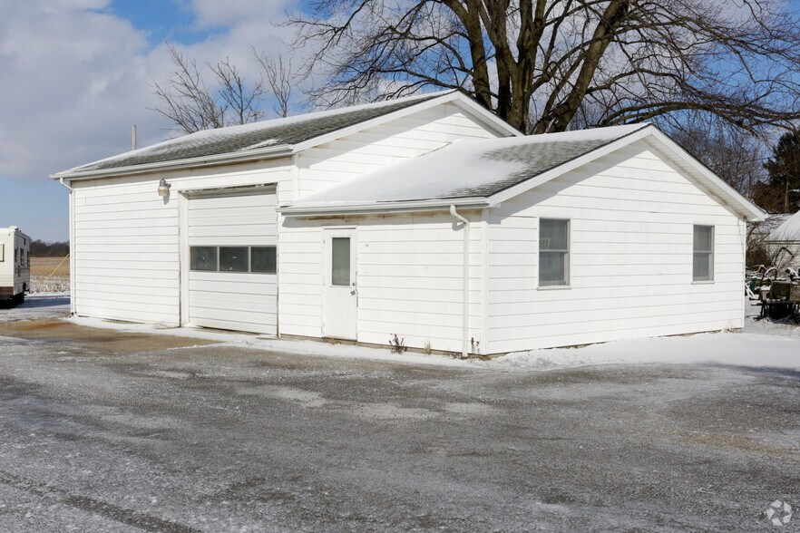 611 S Walnut St, Fletcher, OH for sale - Primary Photo - Image 1 of 1