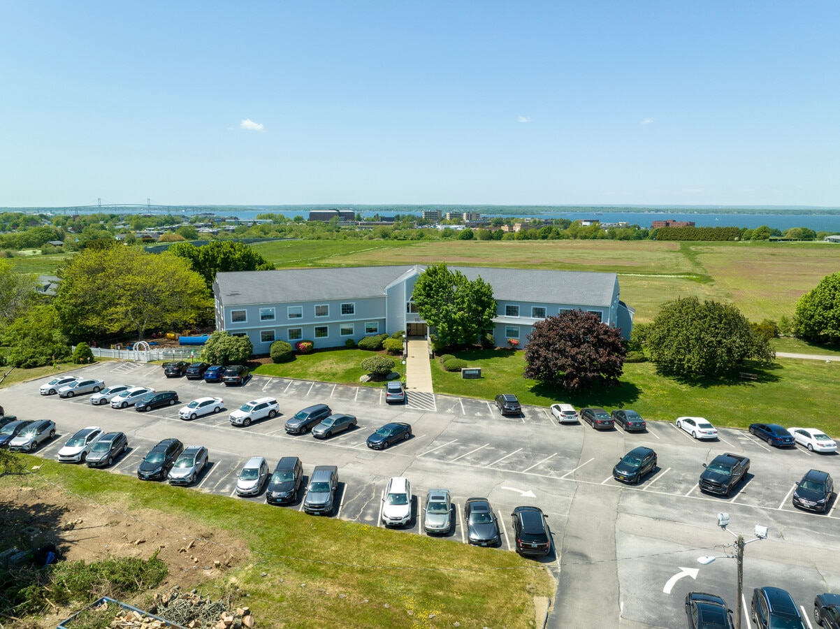 1272 W Main Rd, Middletown, RI 02842 Office for Lease