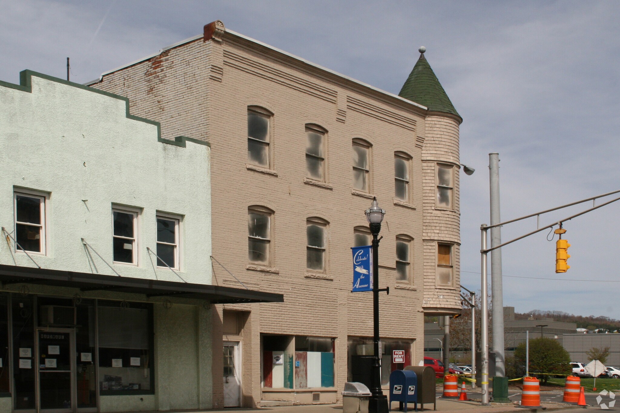 2 Washington Ave, Endicott, NY 13760 The Turret Bldg