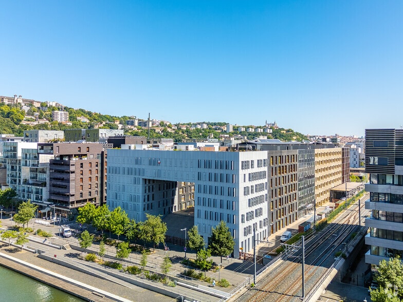 12 Rue Casimir Périer, Lyon for sale - Primary Photo - Image 1 of 17