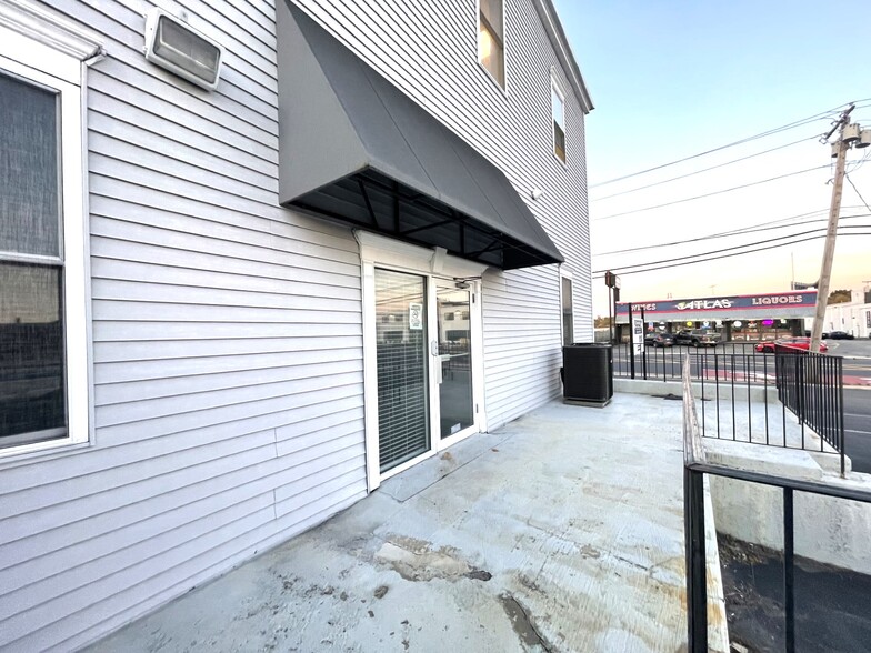 151 Mystic Ave, Medford, MA for lease - Building Photo - Image 3 of 4