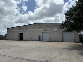 3222 Manvel Rd, Pearland TX - Warehouse