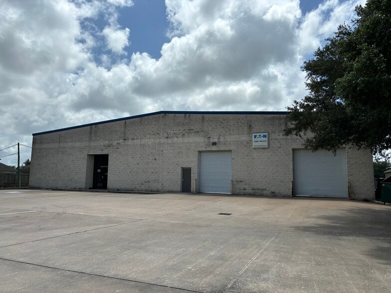 3222 Manvel Rd, Pearland, TX for lease - Building Photo - Image 2 of 23