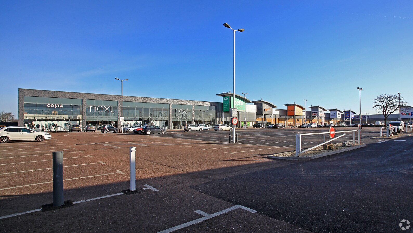 114 Crown Rd, Enfield, MDS EN1 1TH