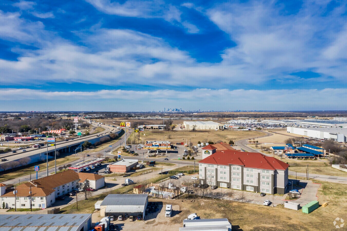 1000 Dowdy Ferry Rd, Hutchins, TX 75141