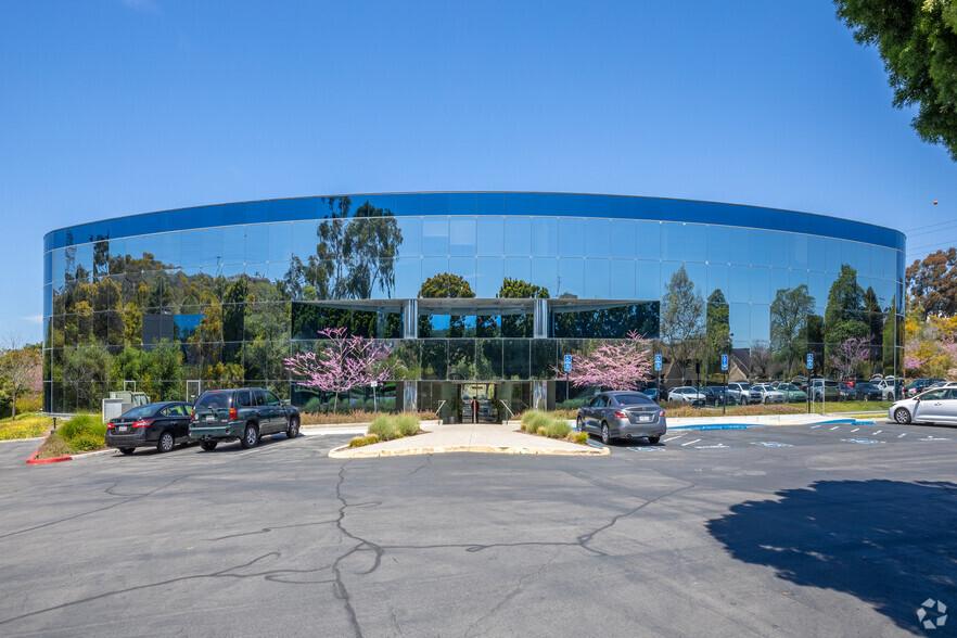 1959 Palomar Oaks Way, Carlsbad, CA for lease - Building Photo - Image 1 of 13