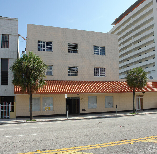 627-637 W Flagler St, Miami, FL for sale - Building Photo - Image 3 of 5