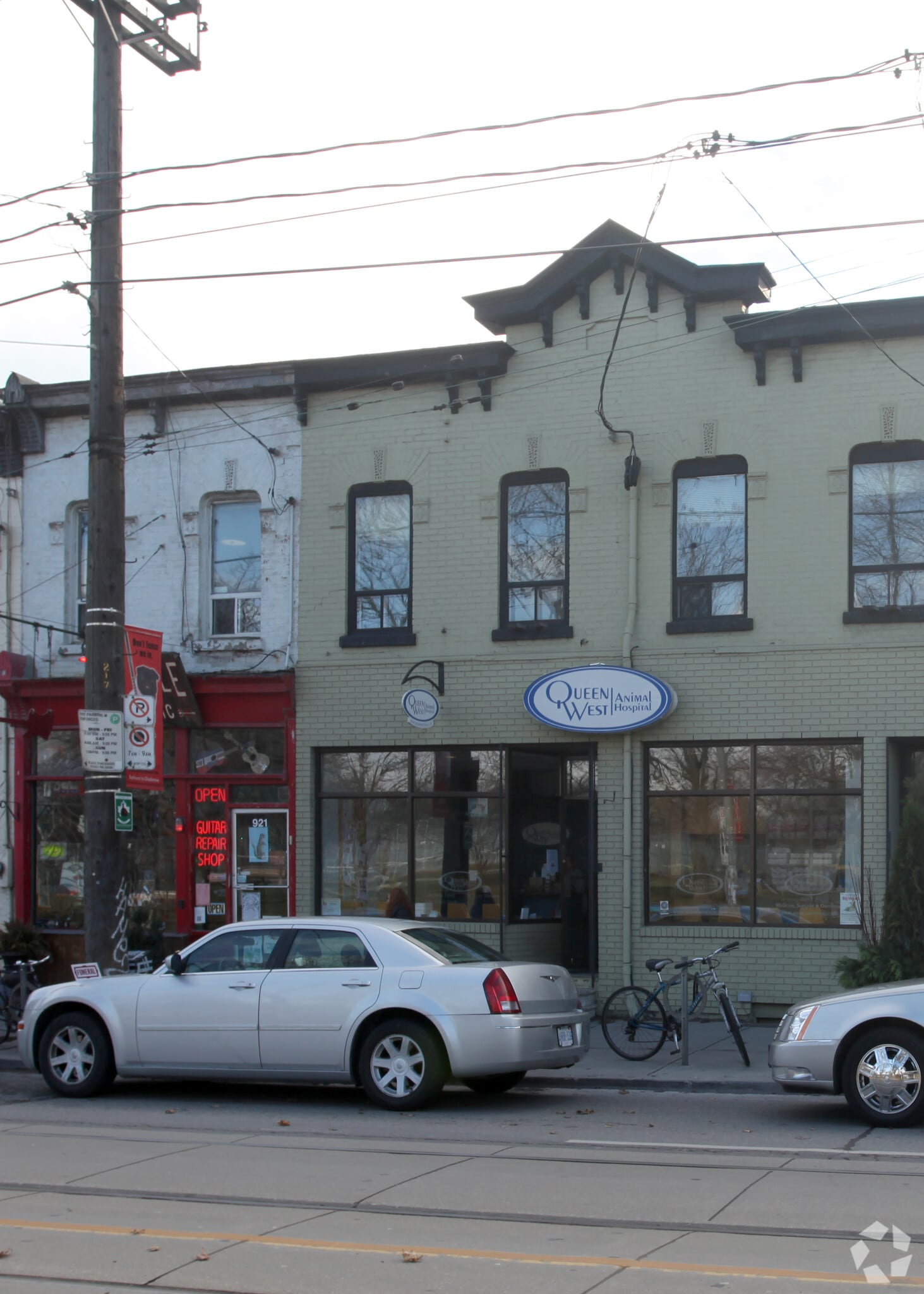 925 Queen St W, Toronto, ON for sale Primary Photo- Image 1 of 1