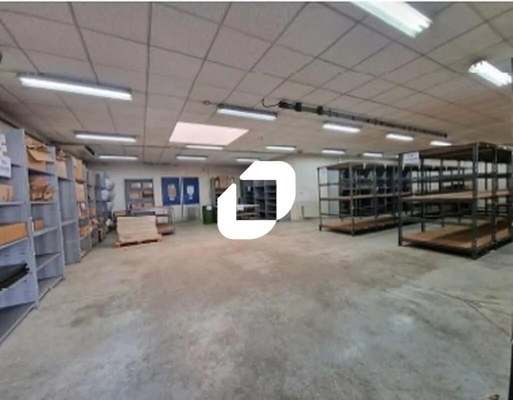 Office in Carquefou for lease Interior Photo- Image 1 of 7