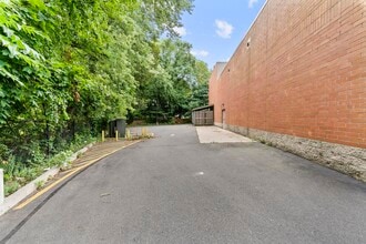 1083 Boston Post Rd, Milford, CT - AERIAL  map view