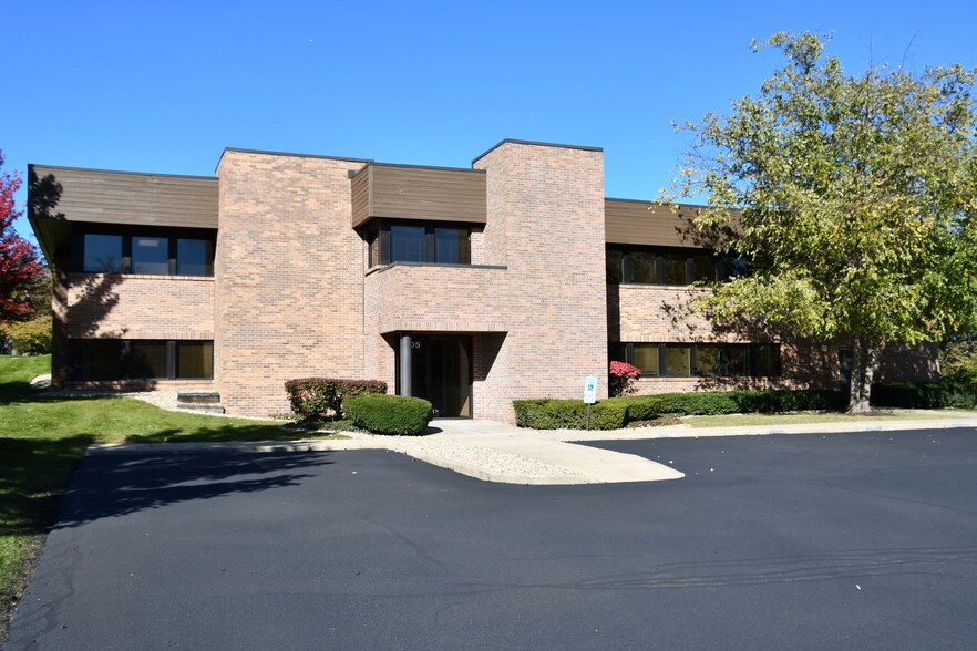 305 N Vine St, New Lenox, IL for sale - Building Photo - Image 1 of 1