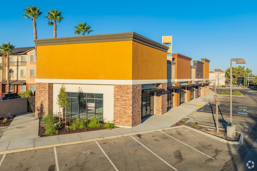 165 Commerce Ave, Manteca, CA for lease - Building Photo - Image 2 of 13