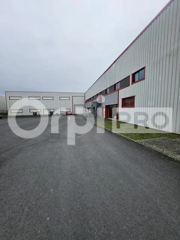 Office in Reims for lease Building Photo- Image 1 of 3