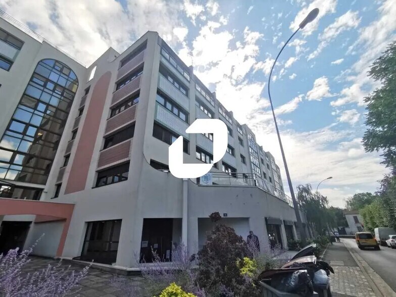 15-21 Rue Maurice Grandcoing, Ivry-sur-Seine for lease - Building Photo - Image 1 of 16