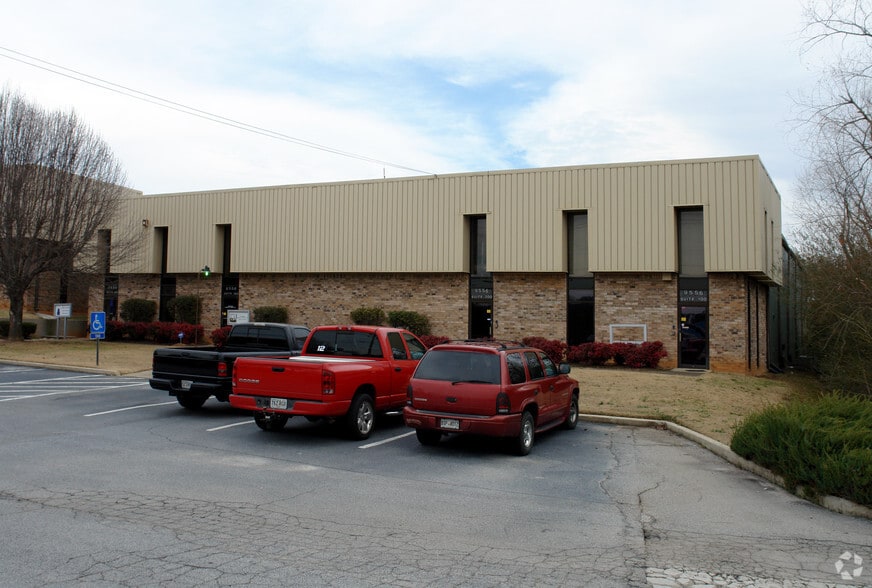 9556 Tara Blvd, Jonesboro, GA for sale - Primary Photo - Image 1 of 1