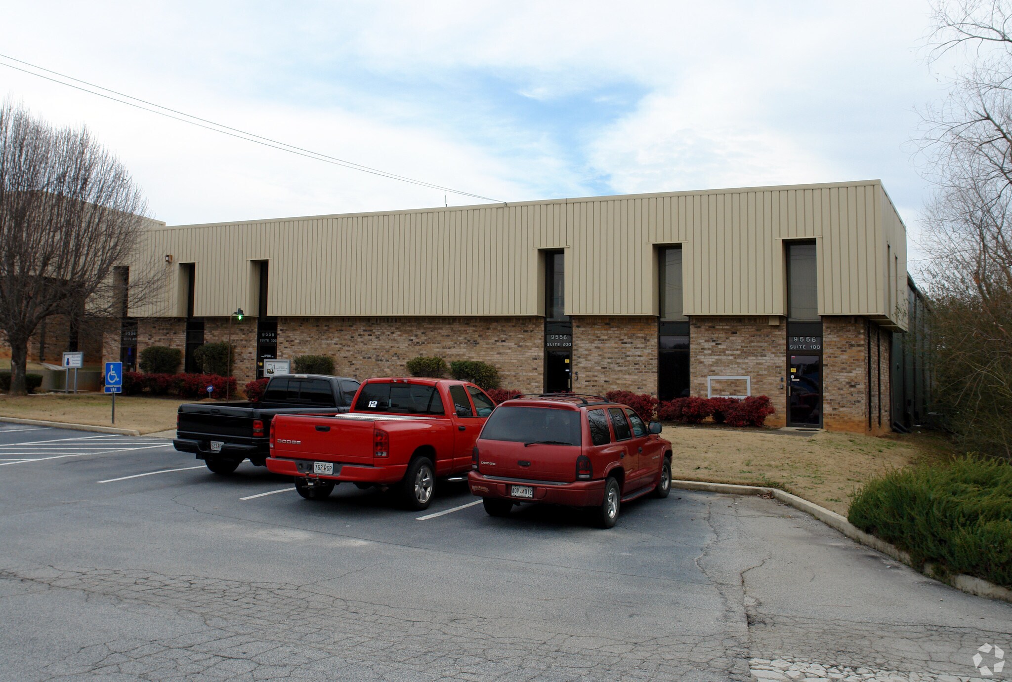 9556 Tara Blvd, Jonesboro, GA for sale Primary Photo- Image 1 of 1