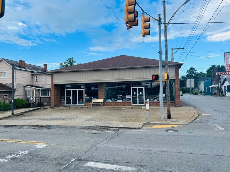 2681 Brodhead Rd, Aliquippa, PA 15001