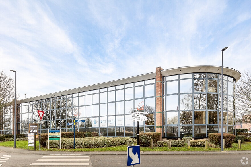 1-3 Allée Lavoisier, Villeneuve-d'Ascq for lease - Building Photo - Image 3 of 11