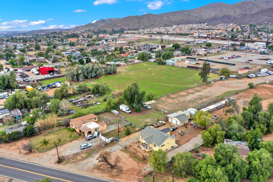 7081 Valley Way, Jurupa Valley, CA for sale - Building Photo - Image 2 of 15
