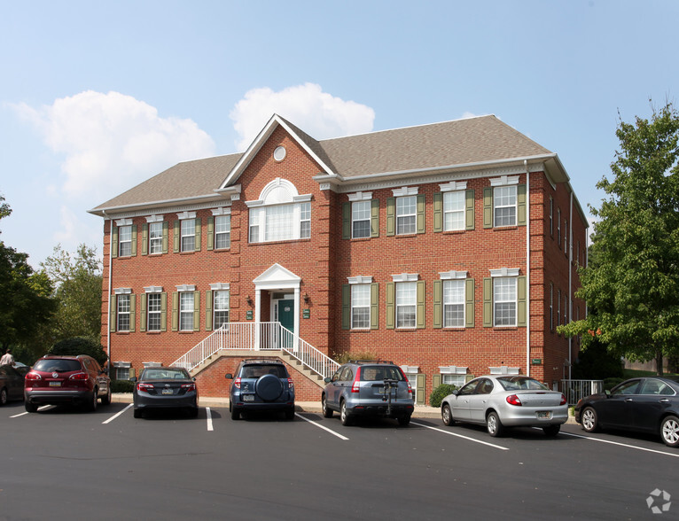 1250 E Germantown Pike, Plymouth Meeting, PA for lease - Building Photo - Image 1 of 6