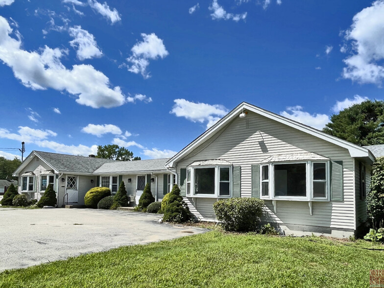 107 Main St, Hebron, CT for sale - Building Photo - Image 1 of 17