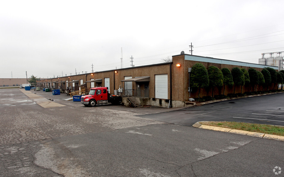 3620-3630 Trousdale Dr, Nashville, TN for lease - Building Photo - Image 3 of 3