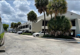 More details for 4715 NW 157th St, Hialeah, FL - Industrial for Lease