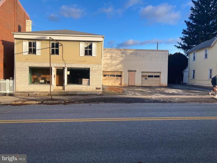 118 E Main St, Hummelstown, PA for sale Primary Photo- Image 1 of 1