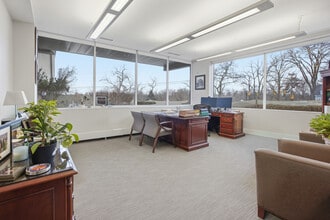 550 W Merrill St, Birmingham, MI for lease Interior Photo- Image 2 of 9