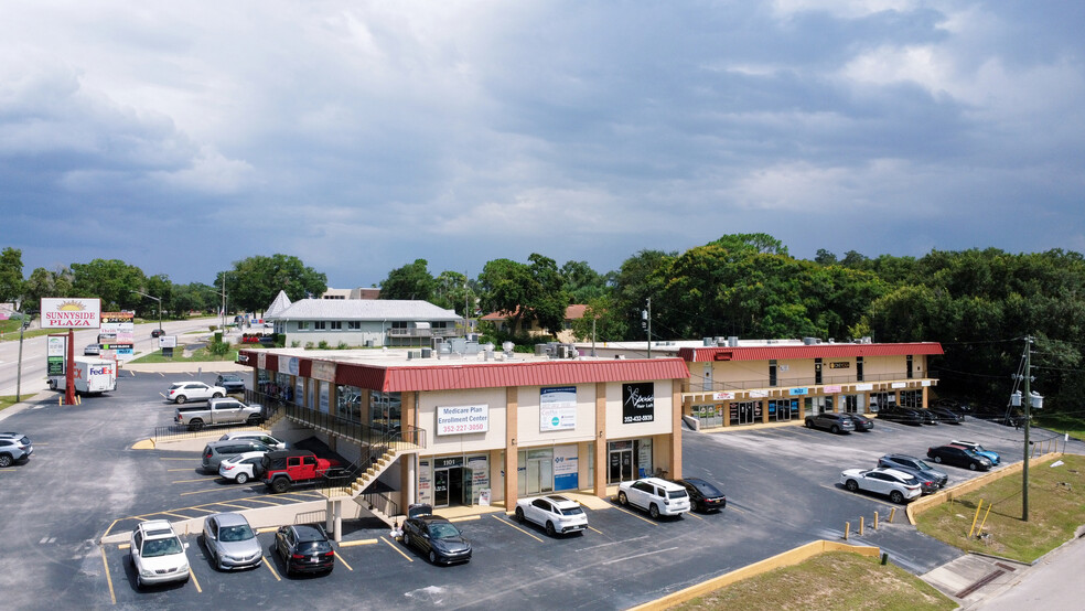 Sunnyside Plaza portfolio of 2 properties for sale on LoopNet.com - Building Photo - Image 2 of 12