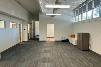 1614 19th St, Sacramento, CA for sale Interior Photo- Image 1 of 3