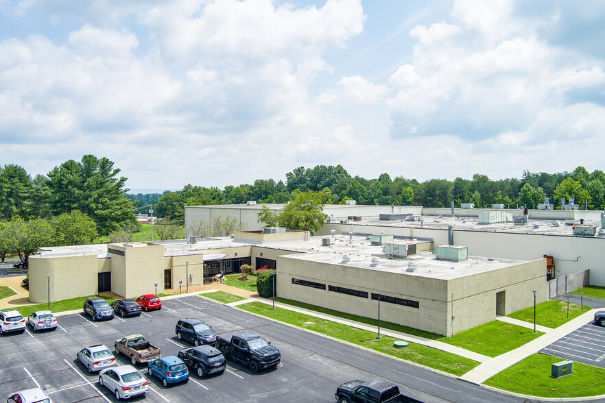 Putnam County Manufacturing Facility. Dr, Cookeville, TN for lease - Building Photo - Image 3 of 10