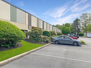 180 Gordon Dr, Exton, PA for lease Building Photo- Image 2 of 14