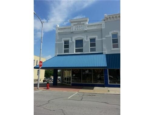 2 E Peoria St, Paola, KS for sale - Primary Photo - Image 1 of 1