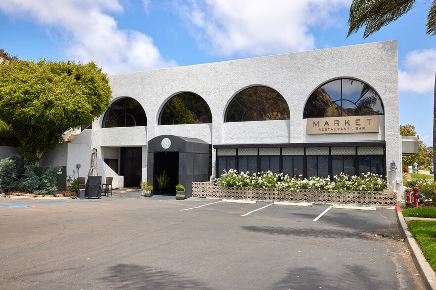 3702 Via de la Valle, Del Mar, CA for lease - Primary Photo - Image 1 of 6