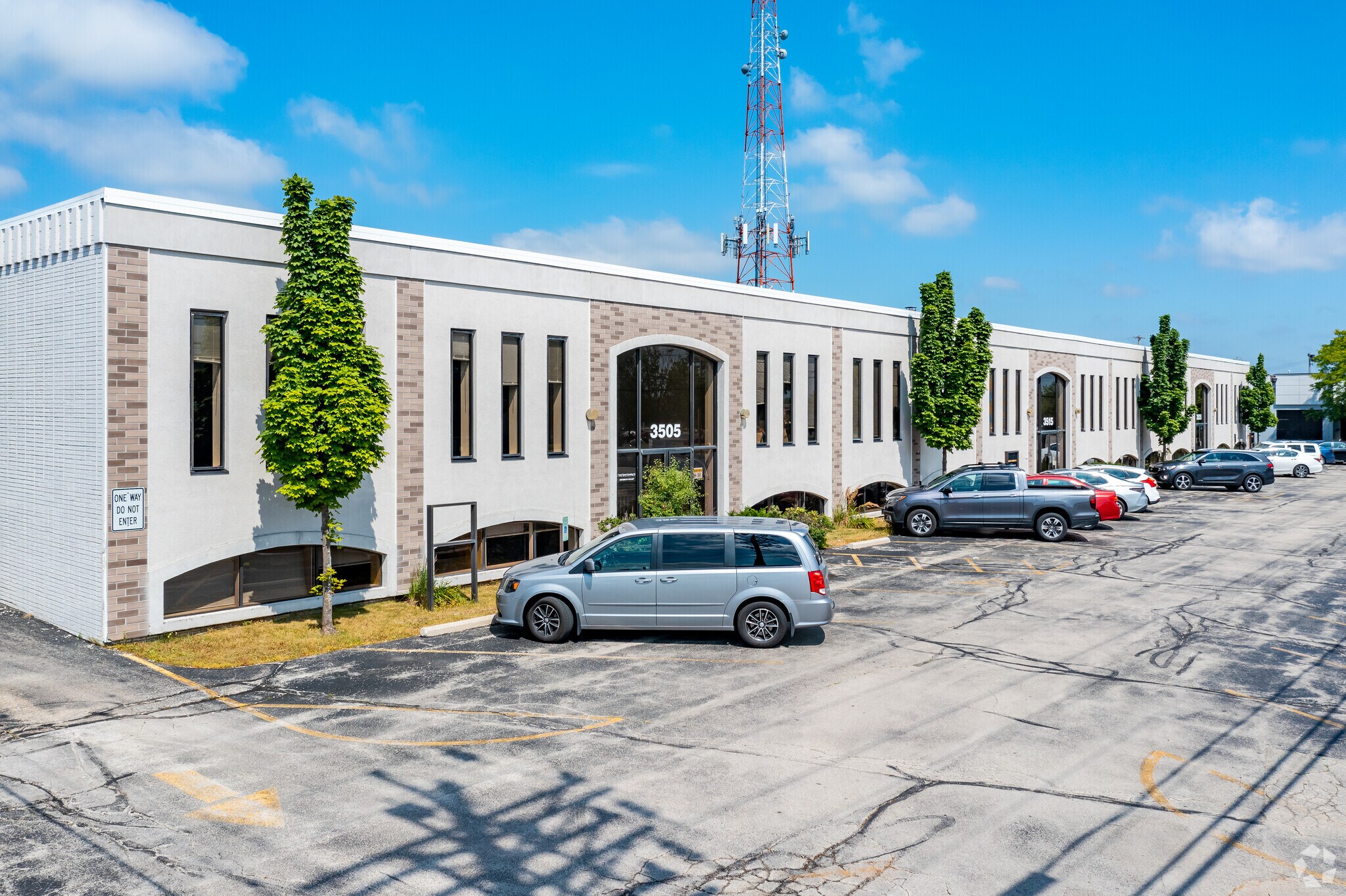 35053535 N 124th St, Brookfield, WI 53005 Flex for Sale