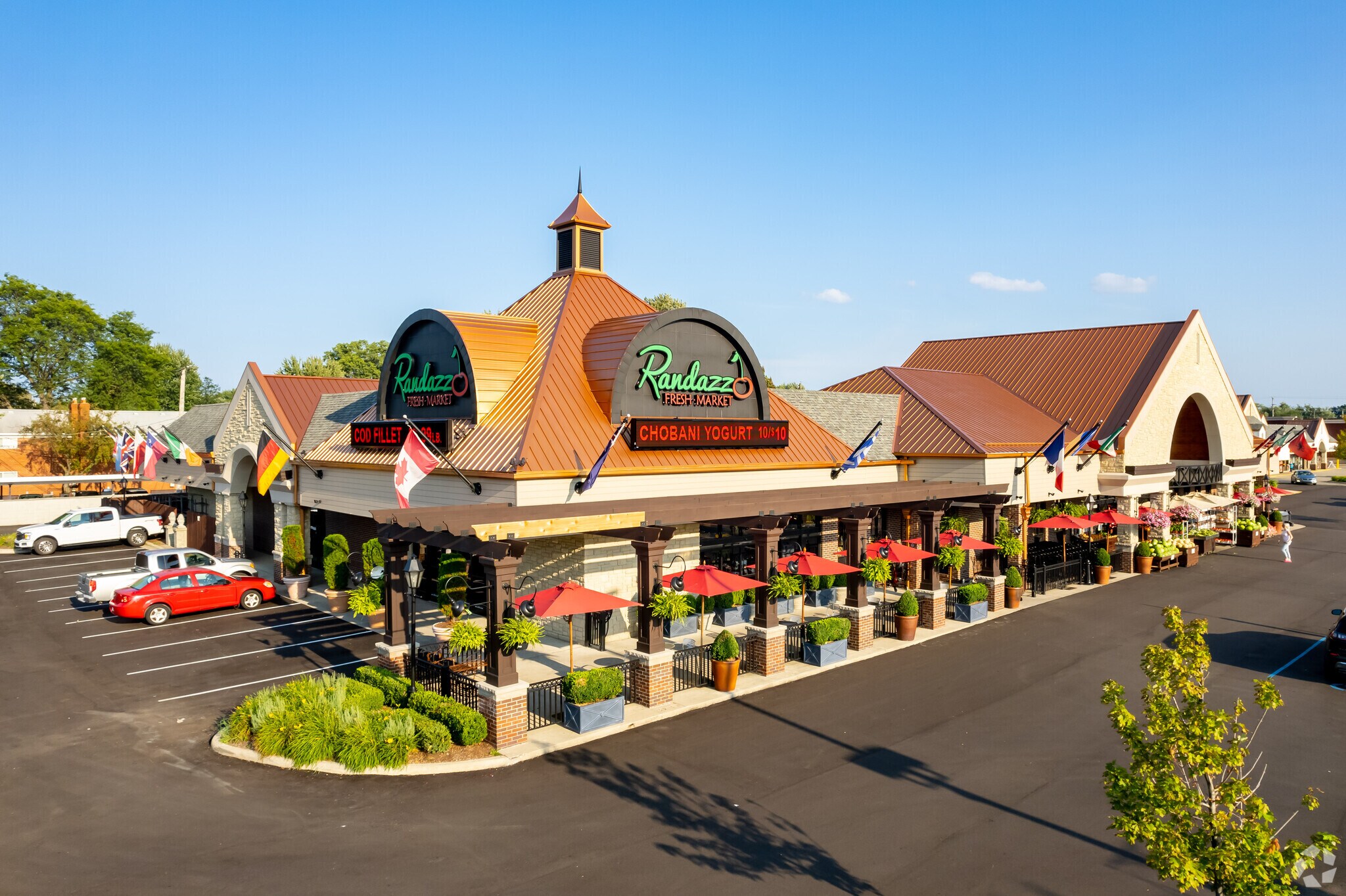 3657036830 Garfield Rd, Clinton Township, MI 48035 Holiday Shopping