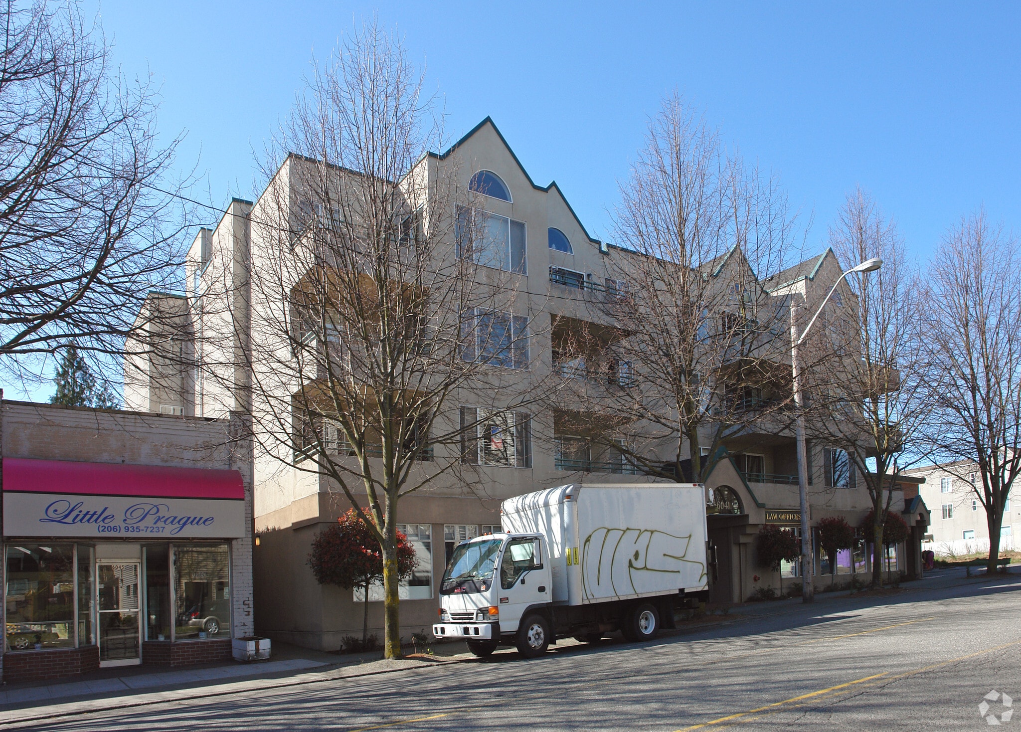 6041 California Ave SW, Seattle, WA for lease Primary Photo- Image 1 of 4