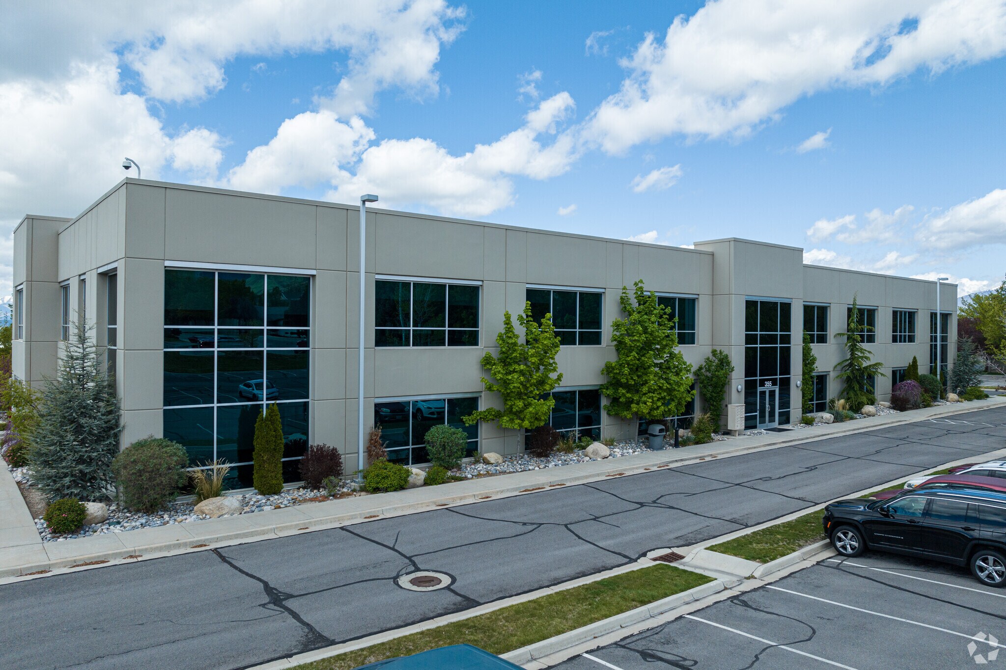 355 S 520 W, Lindon, UT for lease Primary Photo- Image 1 of 5