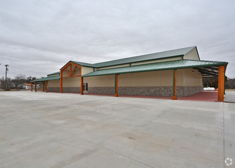 1450 Mineral Wells Hwy, Weatherford, TX for sale - Primary Photo - Image 1 of 1