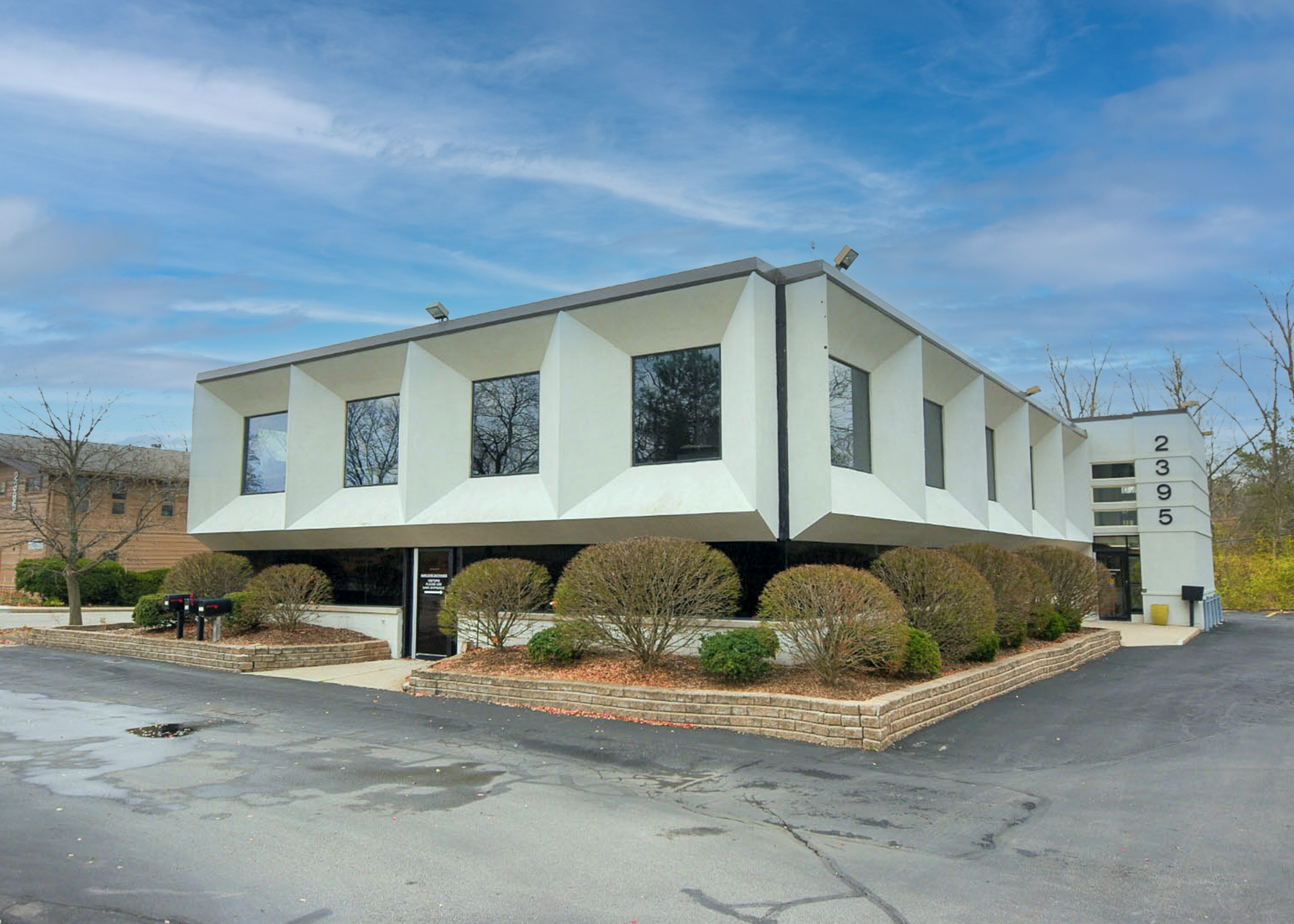 2395 S Huron Pky, Ann Arbor, MI for lease Building Photo- Image 1 of 4