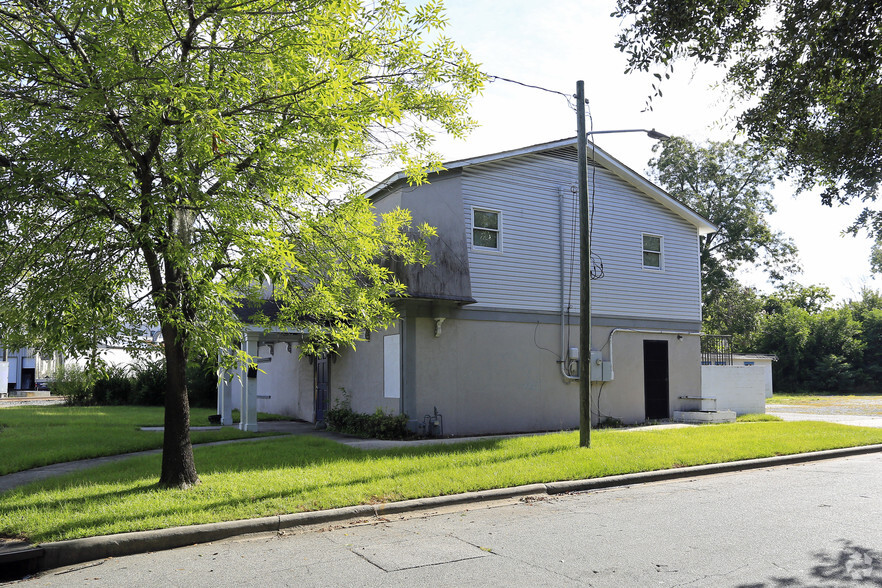 3030 Barnard St, Savannah, GA for lease - Building Photo - Image 3 of 4